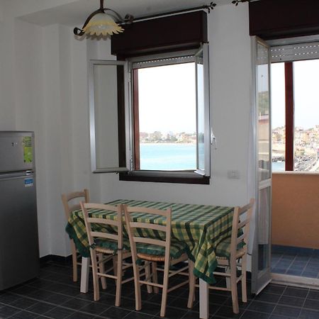 Appartamento Vista D'Incanto Giardini Naxos Eksteriør billede