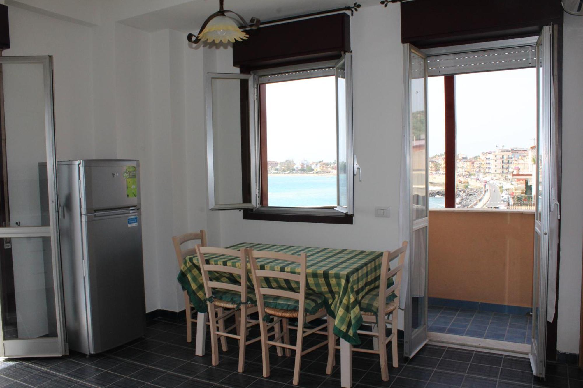 Appartamento Vista D'Incanto Giardini Naxos Eksteriør billede