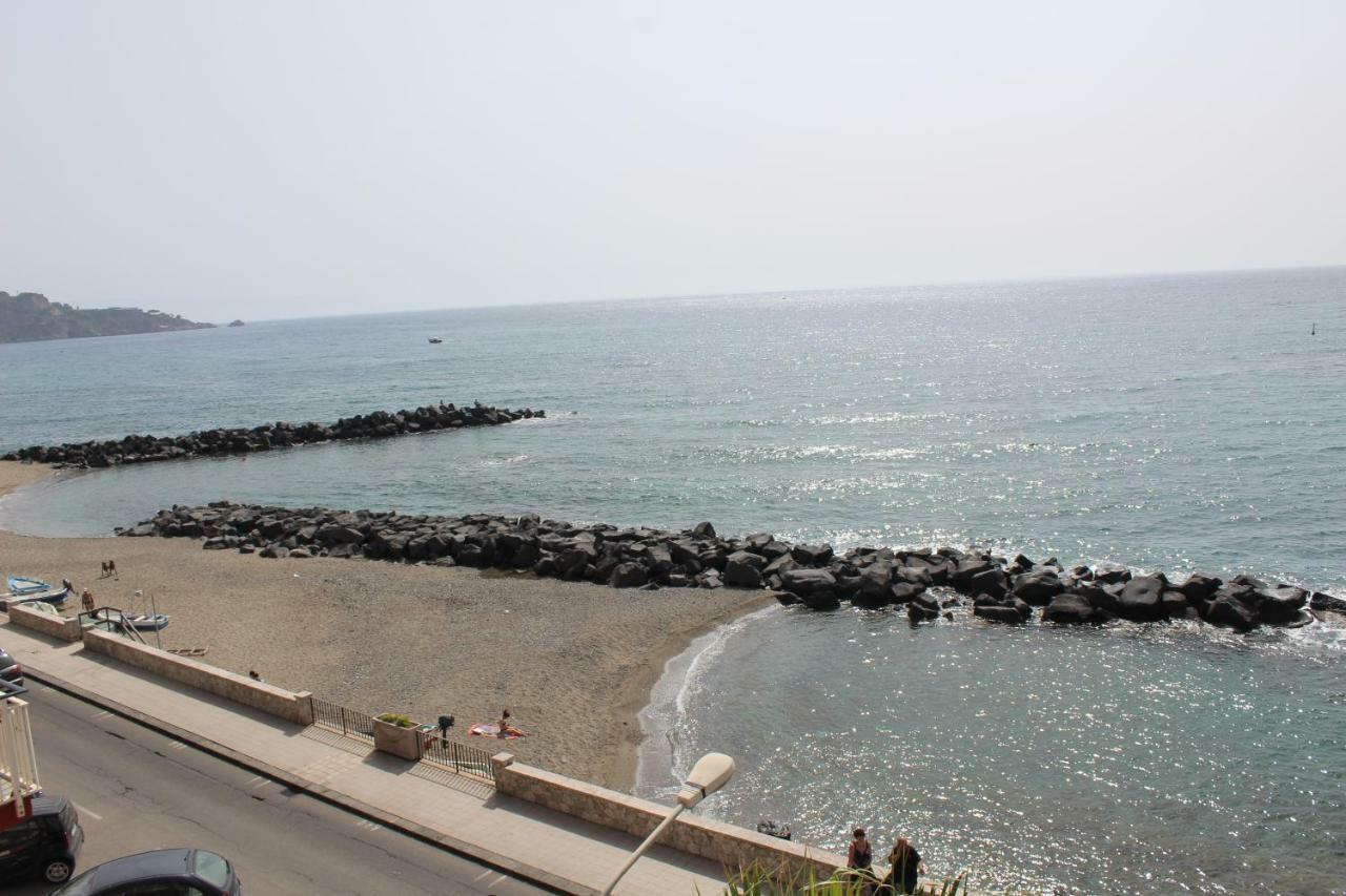 Appartamento Vista D'Incanto Giardini Naxos Eksteriør billede